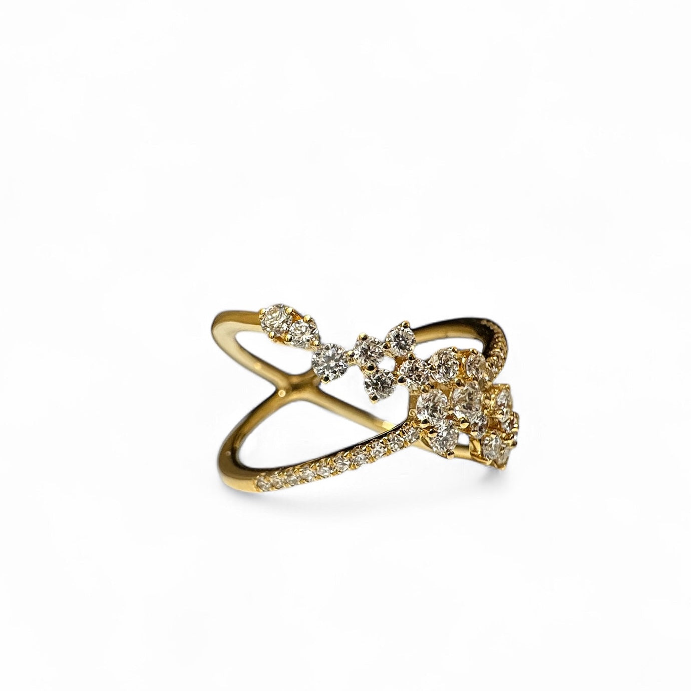 CROSSOVER DIAMOND RING