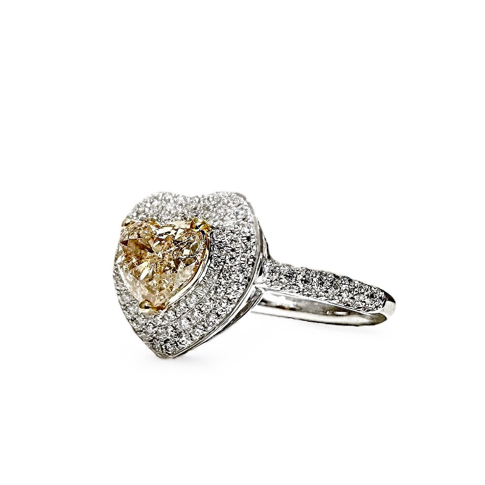 Natuurlijke bruine hartvormige diamanten ring