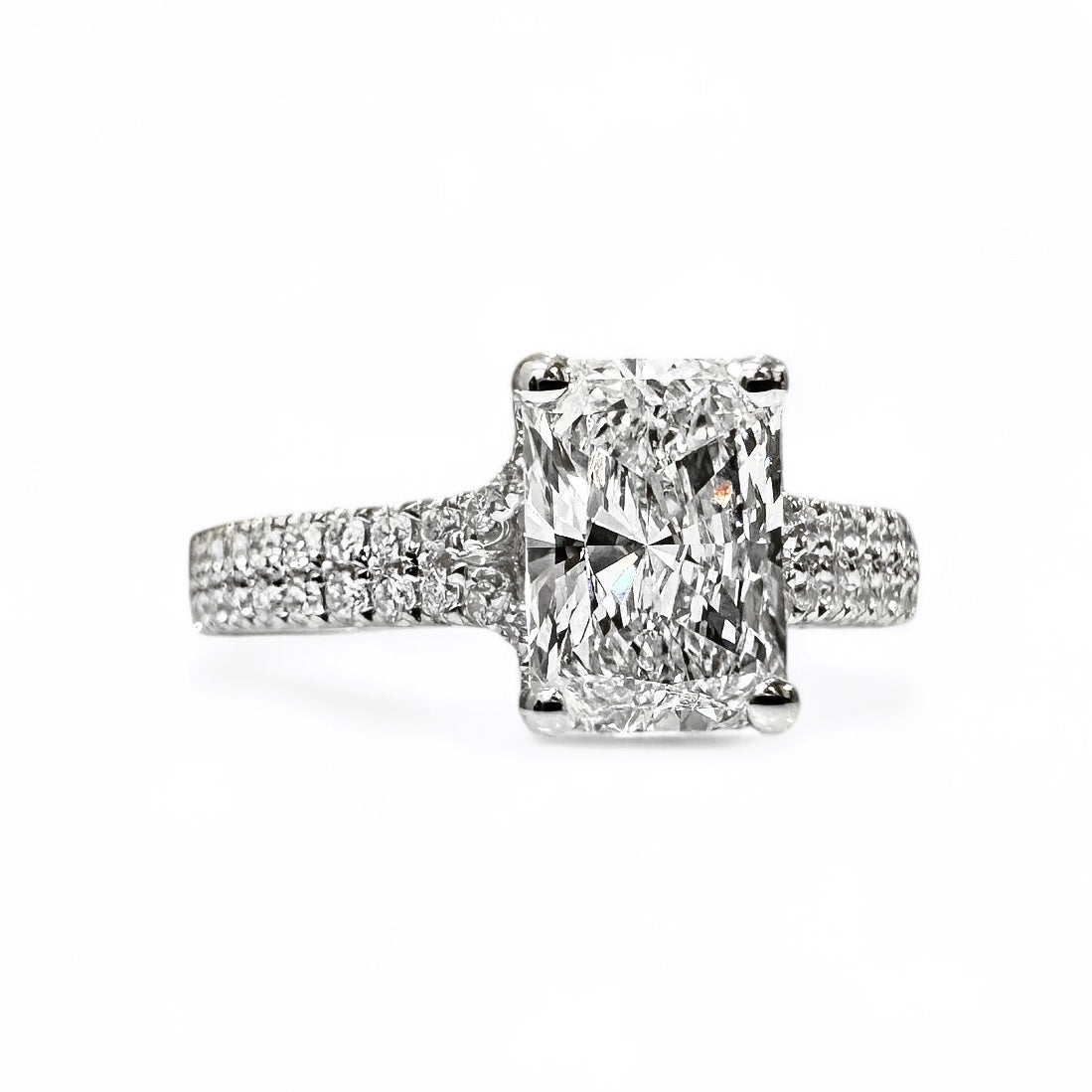 STRALENDE GESNEDEN SOLITAIRE PAVÉ-RING