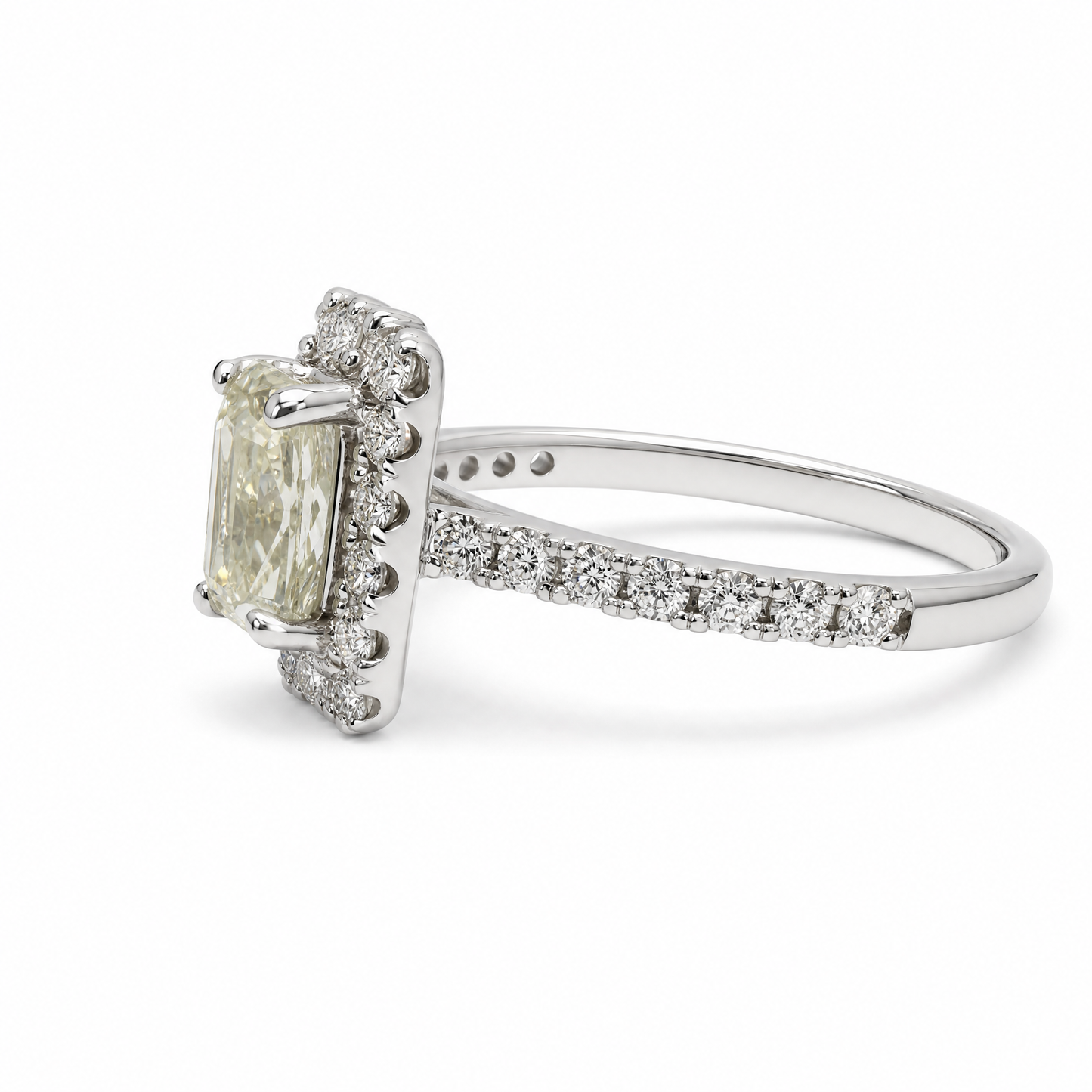 LIGHT FANCY YELLOW CUSHION CUT
