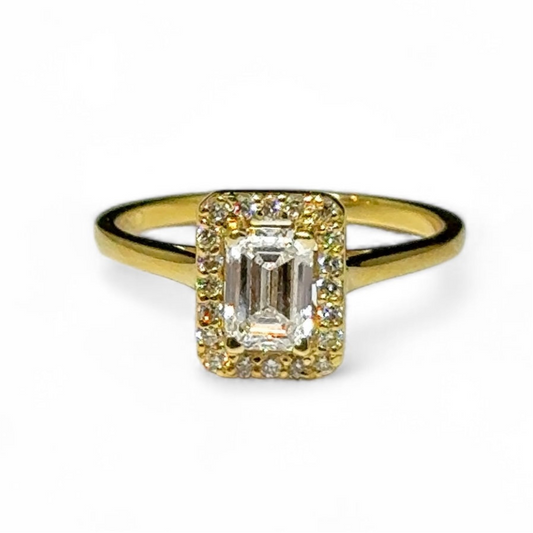 BAGUE HALO TAILLE ÉMERAUDE 0,77 CT 