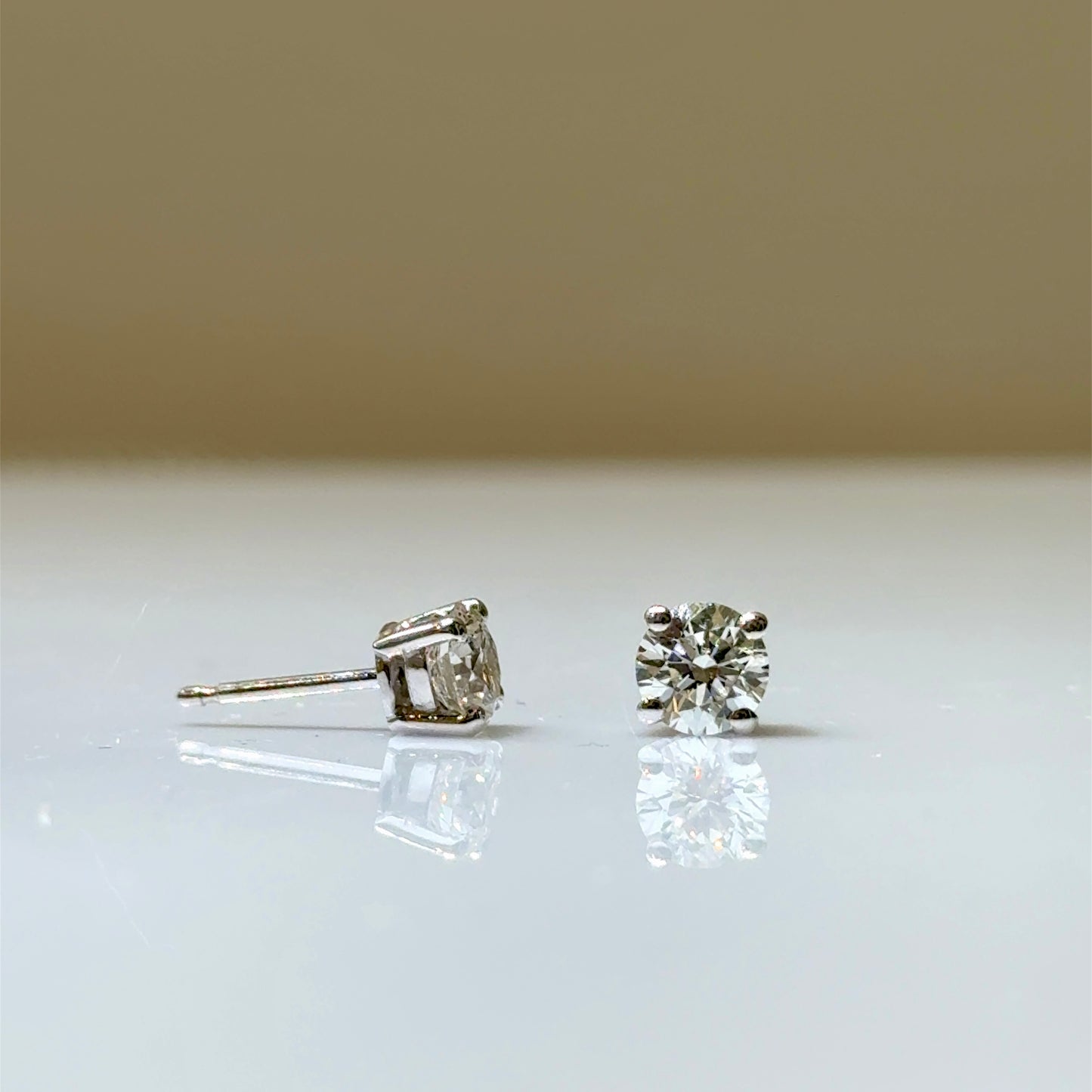 1.17 CT (LG) diamanten solitaire oorbellen