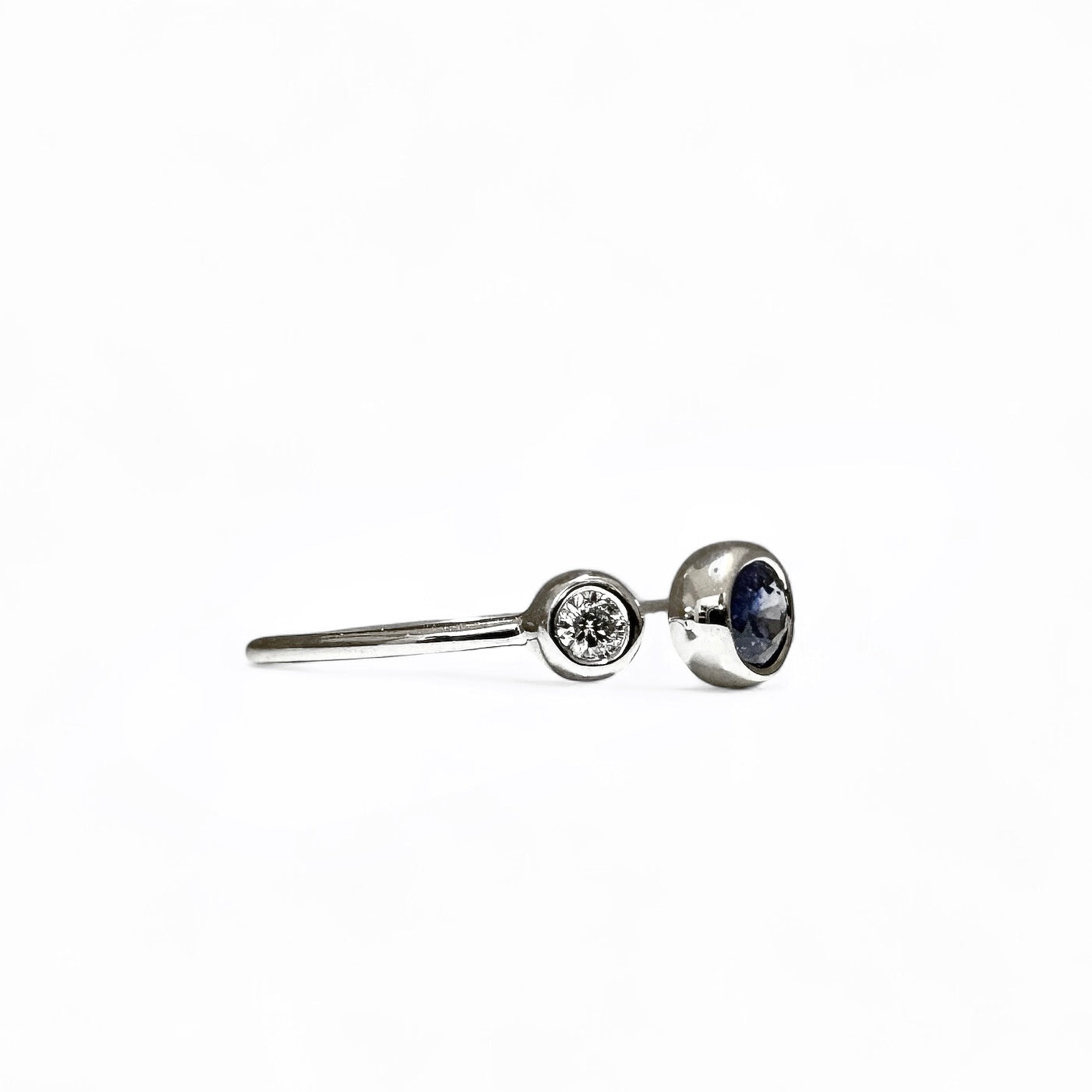 SAPPHIRE BUTTON RING