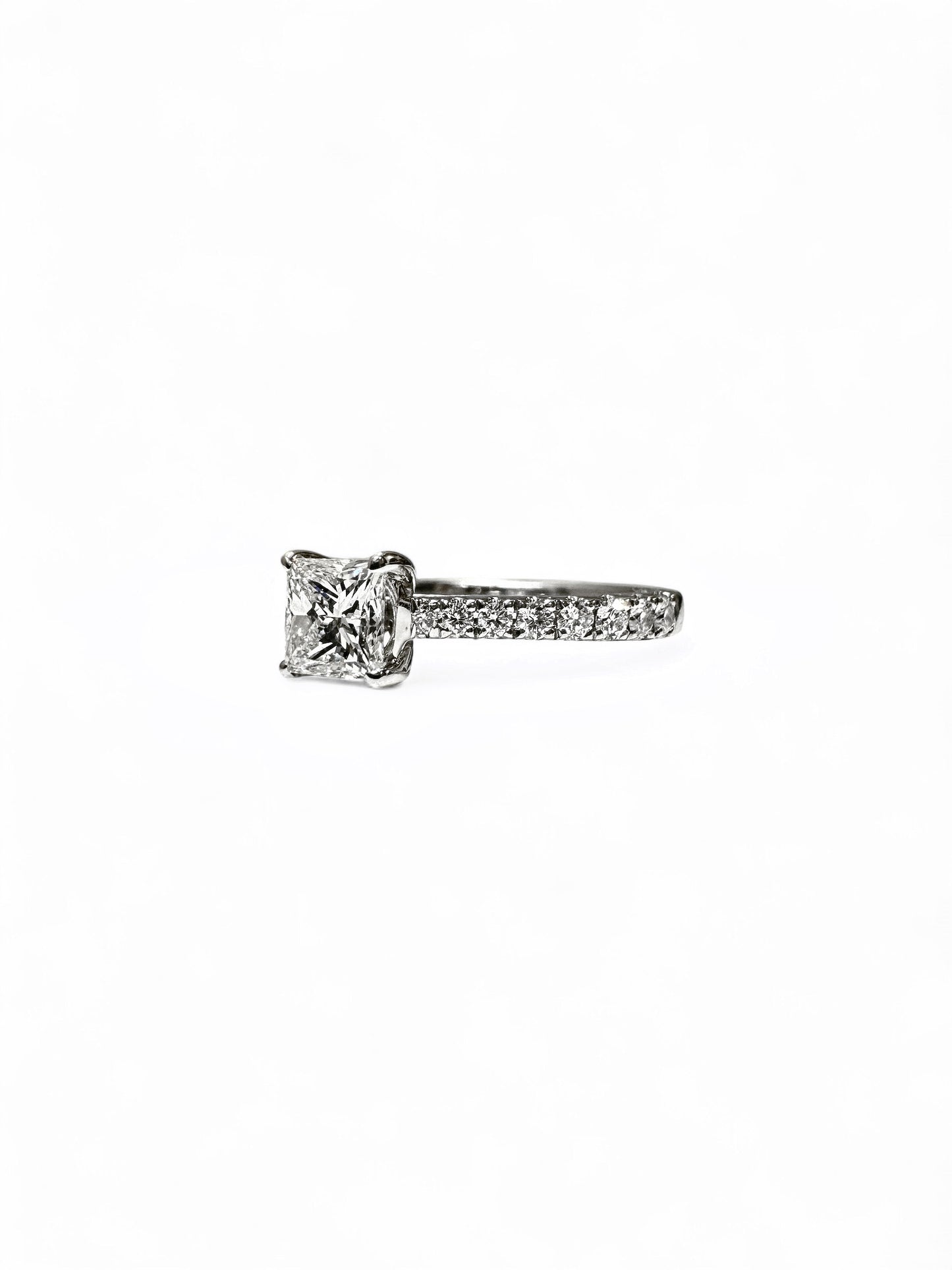 BAGUE PAVÉ TAILLE PRINCESSE 0,70 CT 
