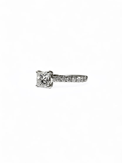 0,70 CT PRINCESS GESLEPEN PAVÉ RING 