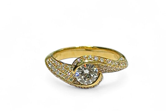 0,72 CT RONDE GESNEDEN TWIST RING 