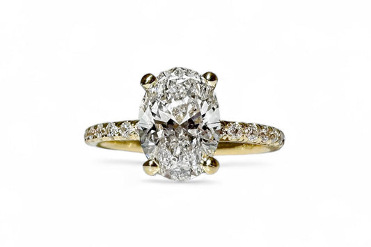 1,54 CT OVAAL GESNEDEN SOLITAIRE PAVÉ-RING 