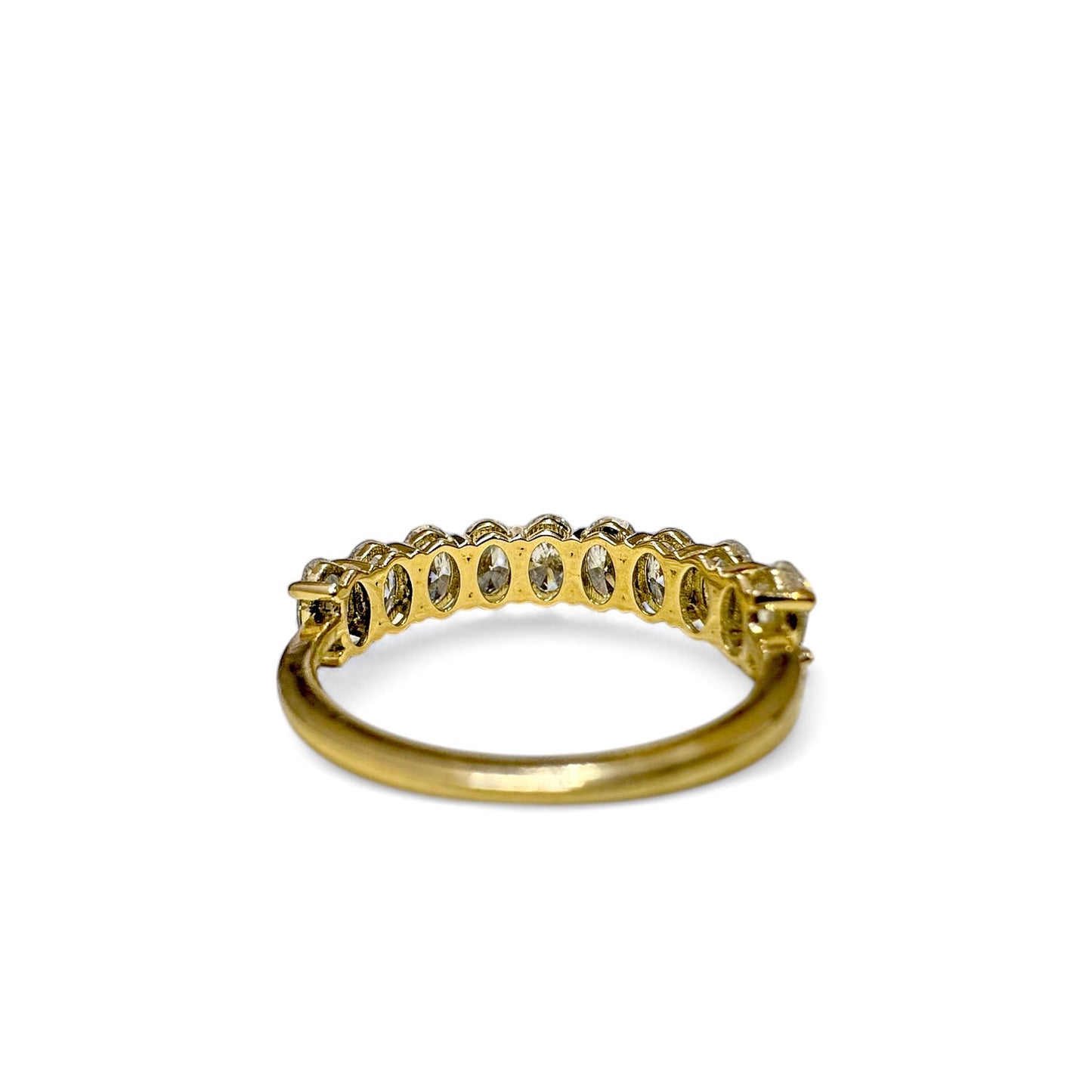 HALF ETERNITY OVAL - CUT