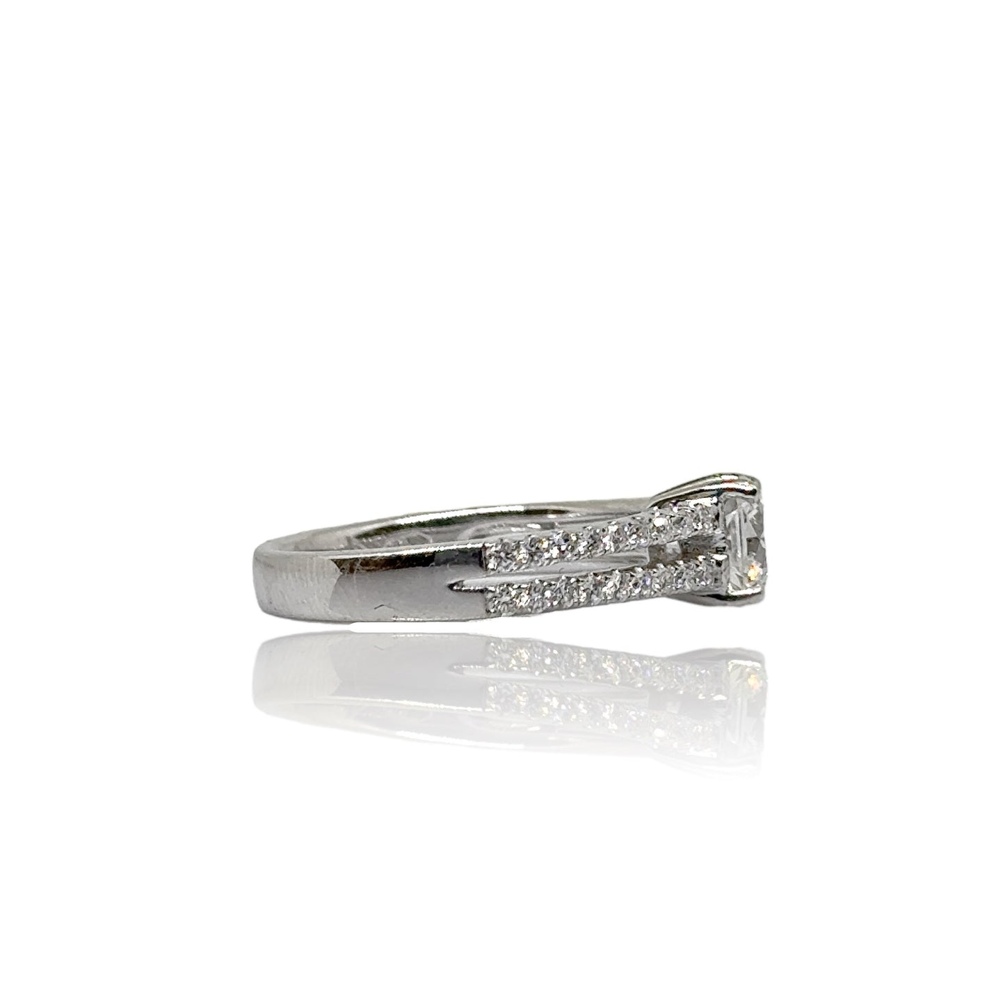 Ring met diamanten in Vlaanderen-slijpsel 