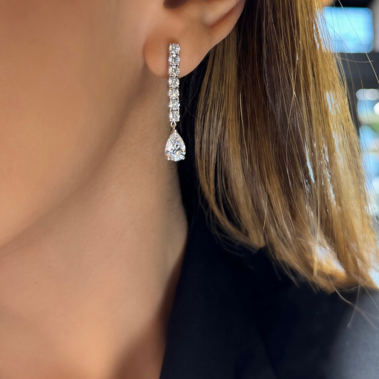 BOUCLES D'OREILLES TENNIS EN FORME DE POIRE 