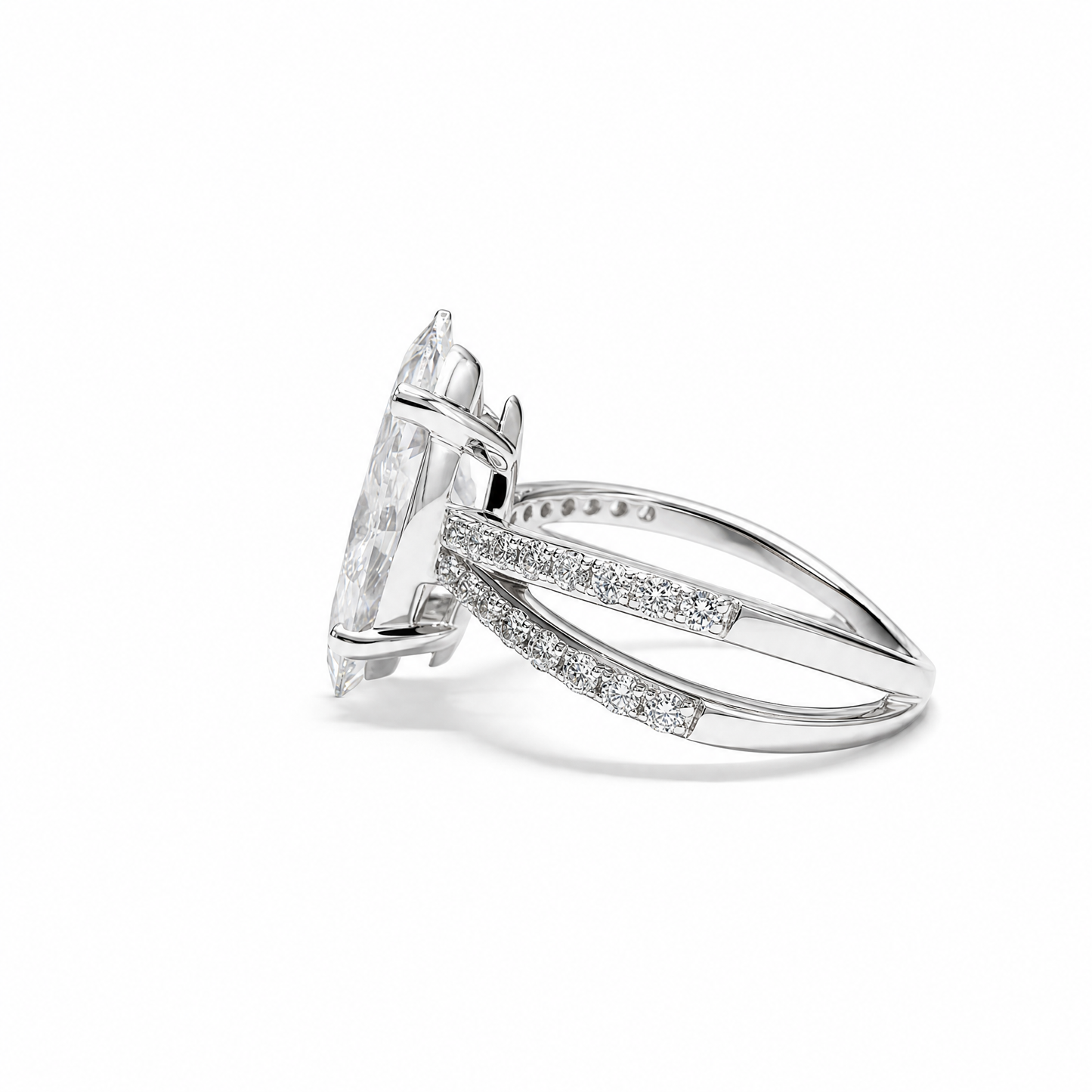3.02 CT MARQUISE WITH SIDE DIAMONDS