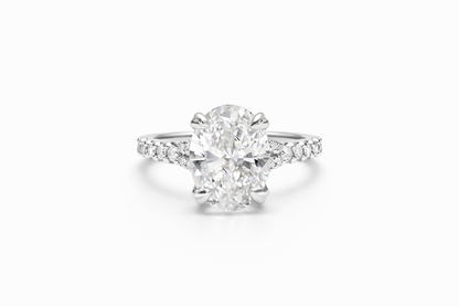 2.01 CT OVAL WITH SIDE STONES