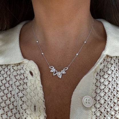 LEAF STYLE DIAMOND NECKLACE