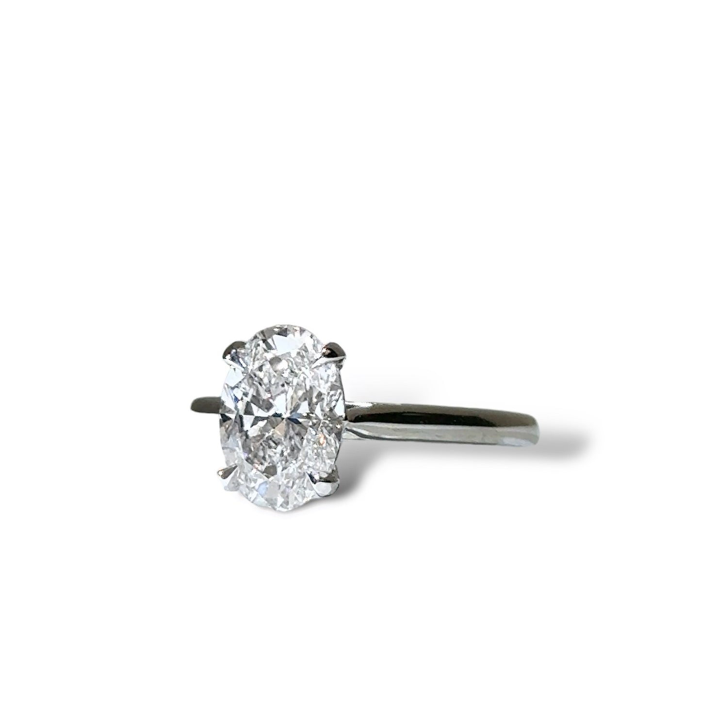 Ovale LG diamanten ring 