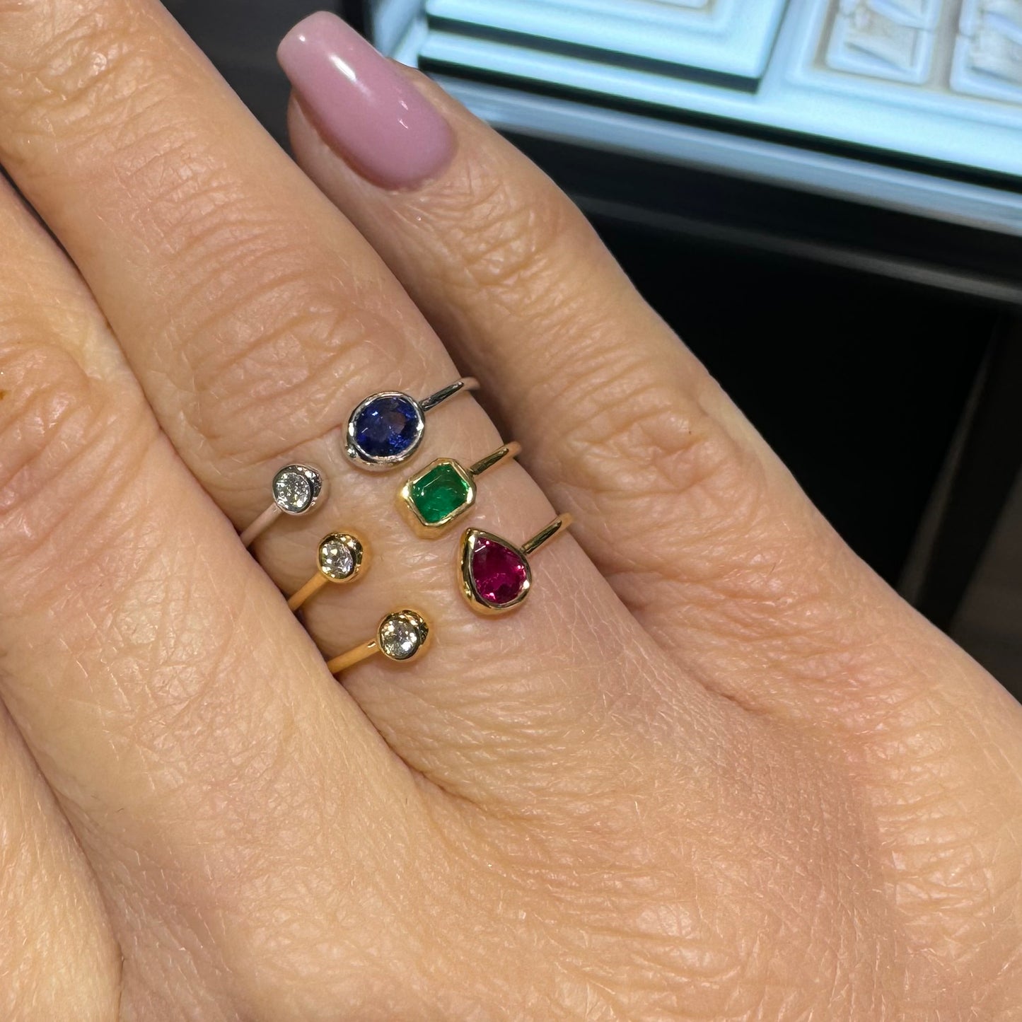 SAPPHIRE BUTTON RING