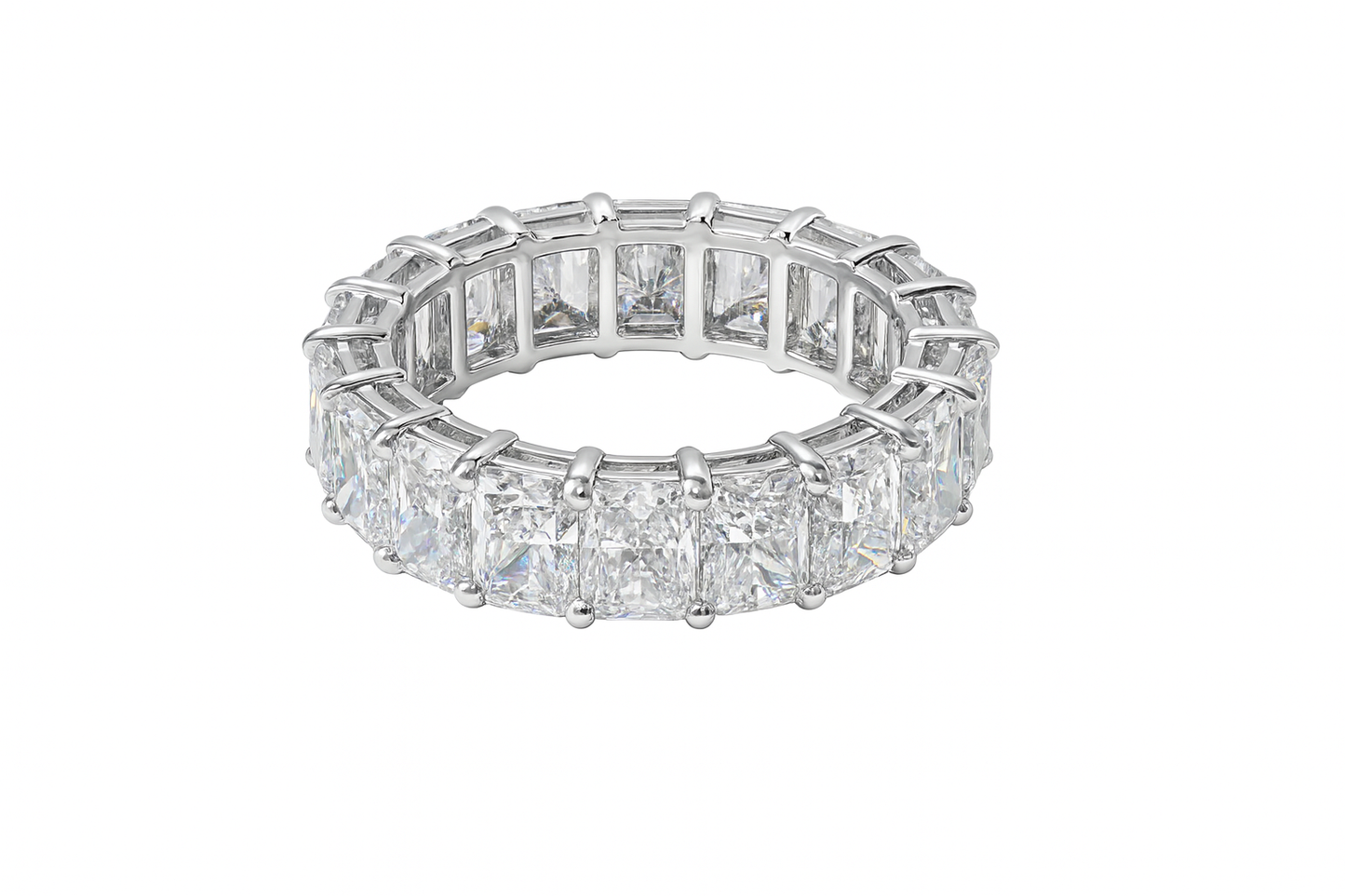 BAGUE D'ÉTERNITÉ RADIANTE DE 10,15 CT 