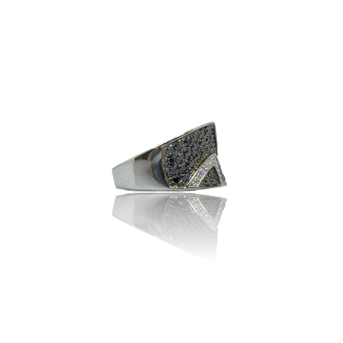 Zwarte diamanten ring