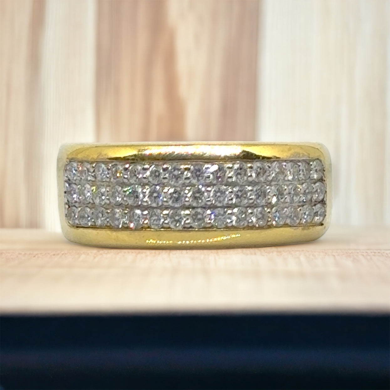 3-rijige pavé diamanten ring