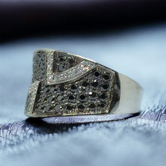 Zwarte diamanten ring