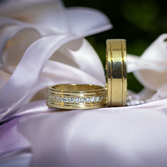 6mm matte gouden trouwringen met diamanten