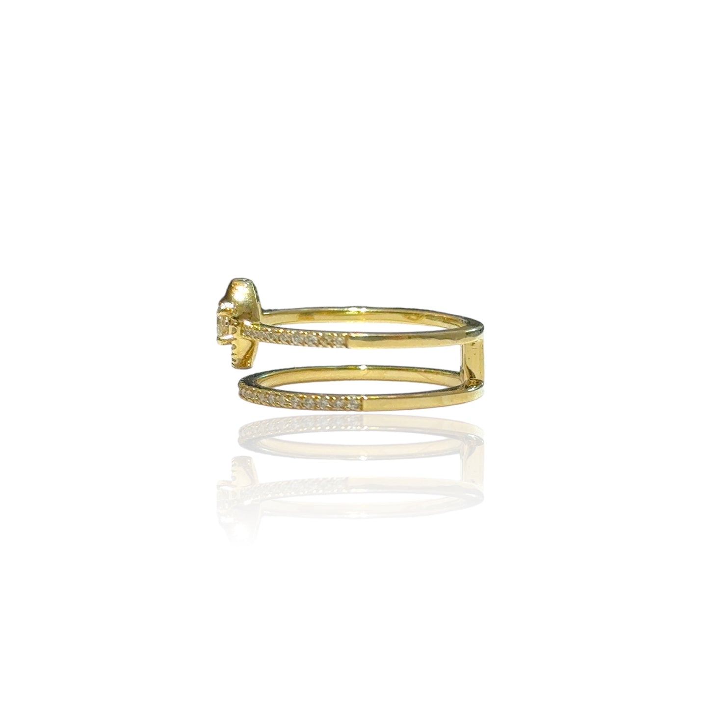 Bague solitaire ronde à double corps avec halo 