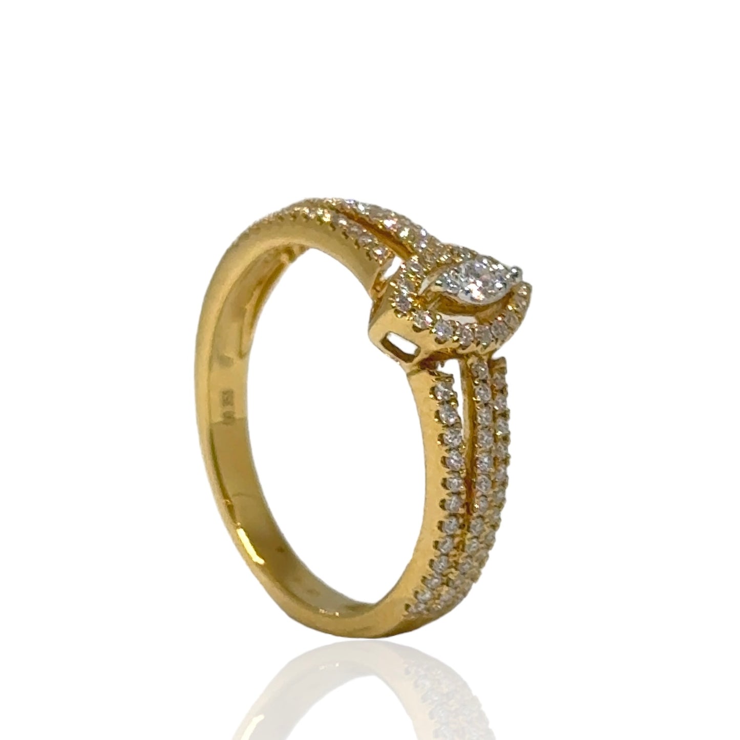 Halo-zetting diamanten ring 