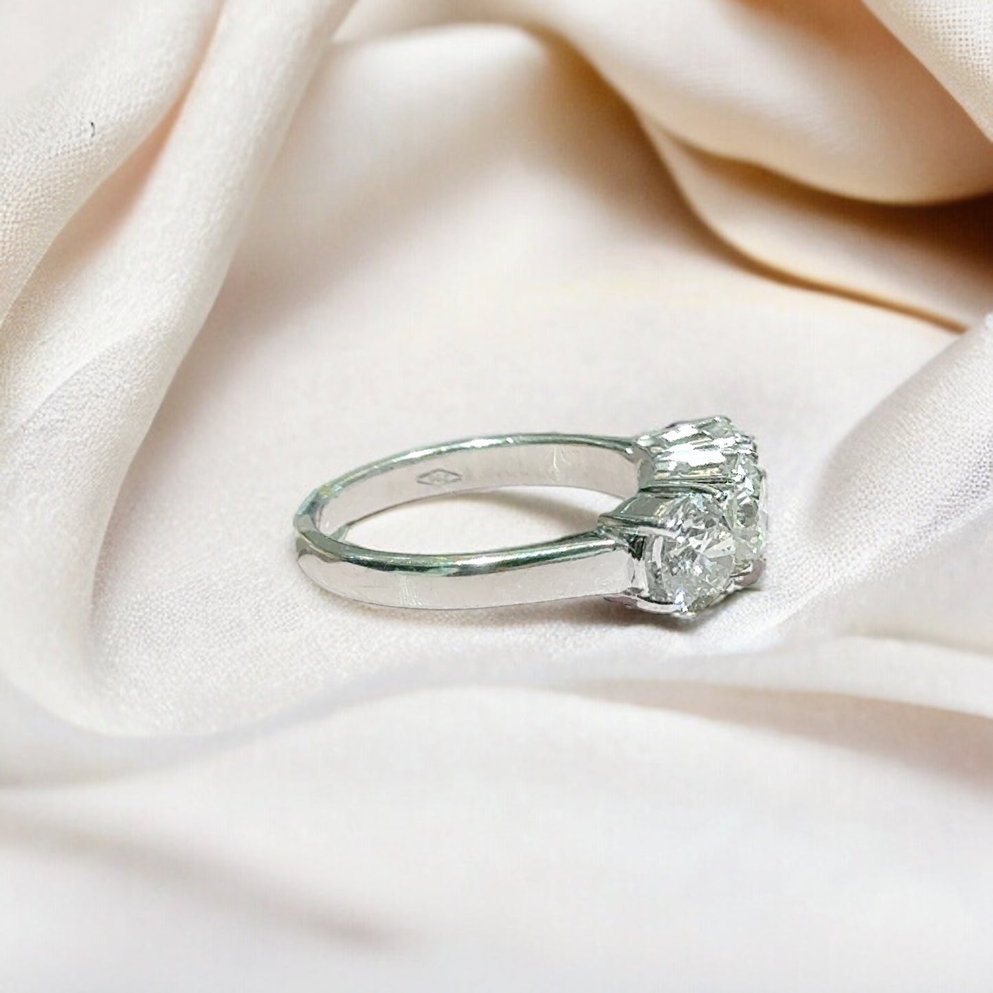 2,70 CT RONDE TRILOGIE RING 