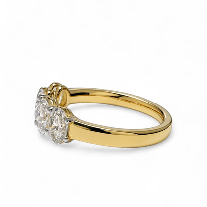 OVAL ELEGANCE - HALF ETERNITY RING