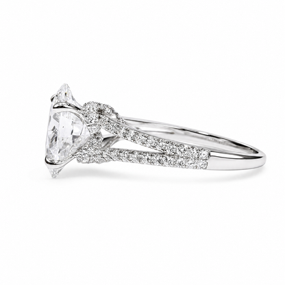 OVAL SOLITAIRE SPLIT PAVE