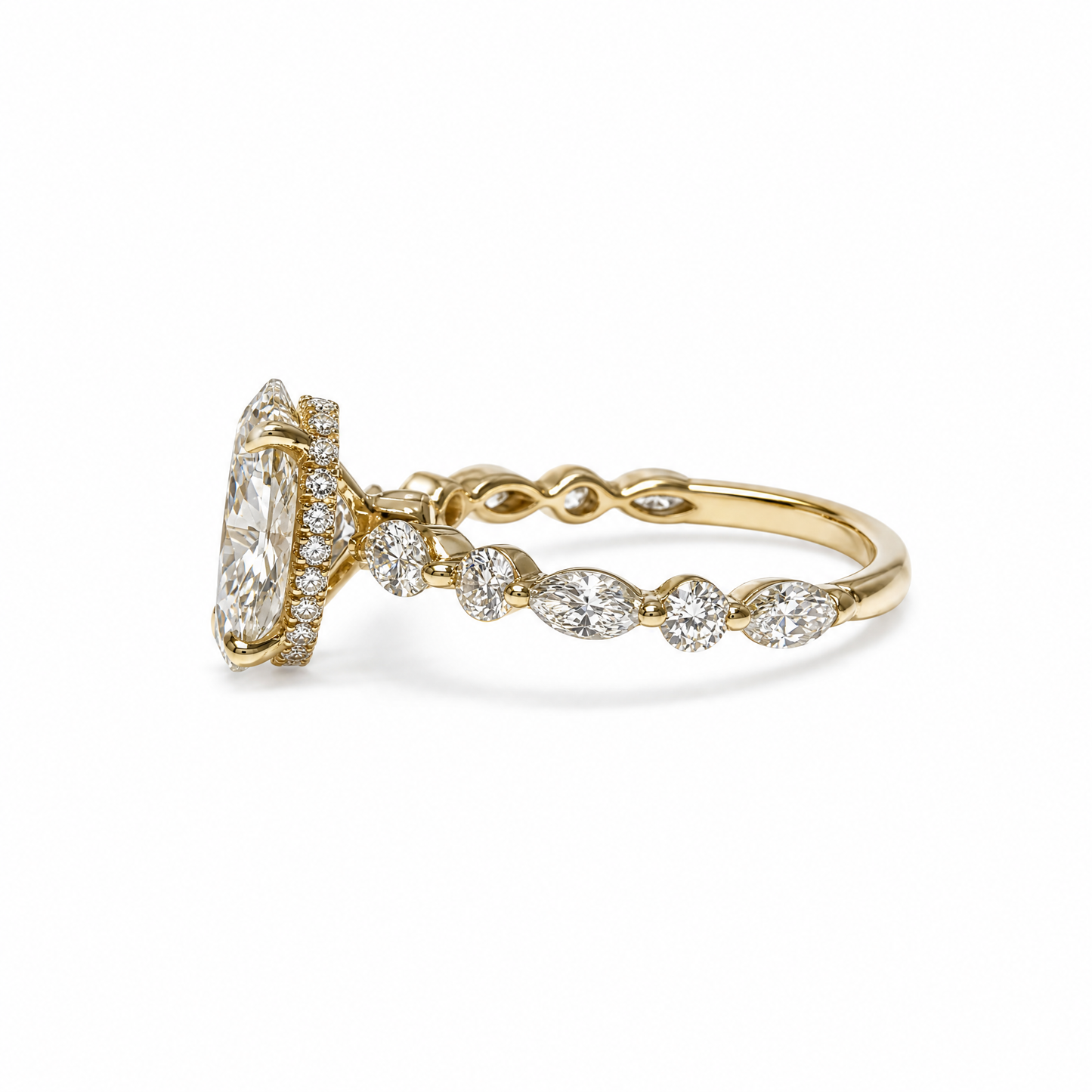 OVAL SOLITAIRE MIXED PAVE (YG)