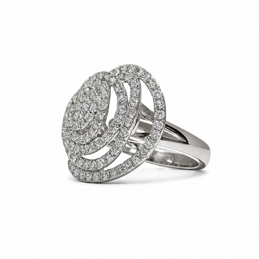 Spiraalvormige diamanten ring 