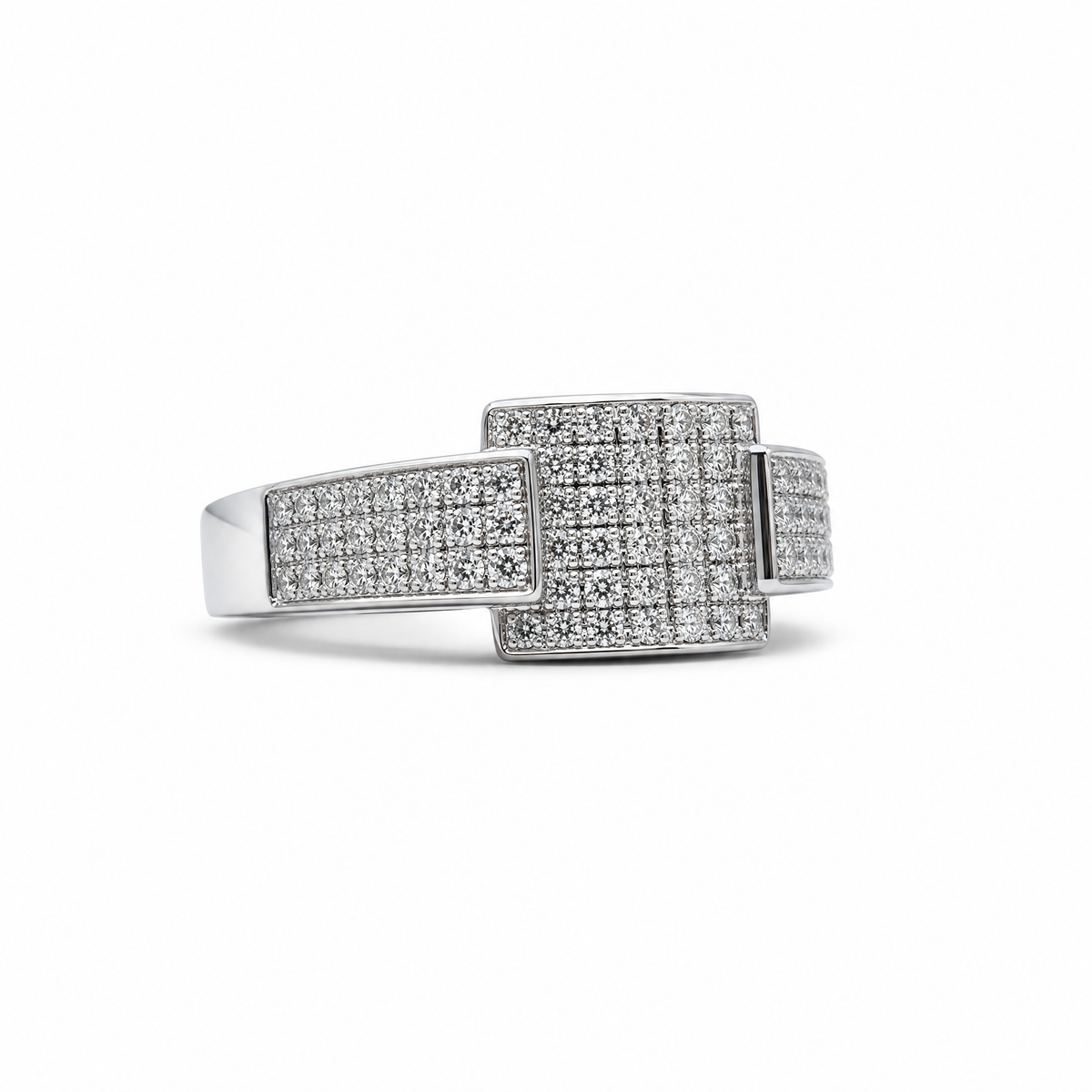 Bague pavée de diamants