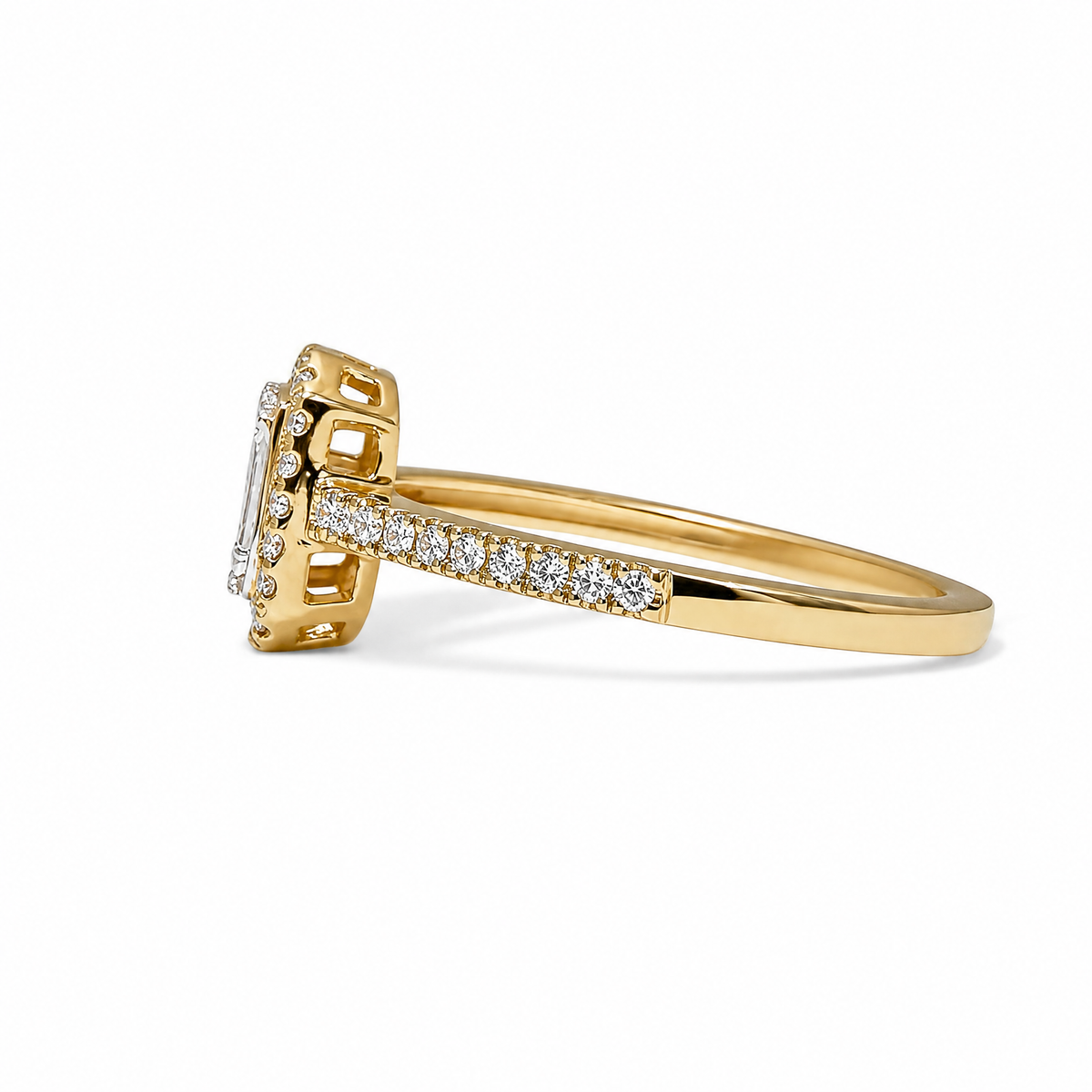 HALO ILLUSION DIAMOND RING