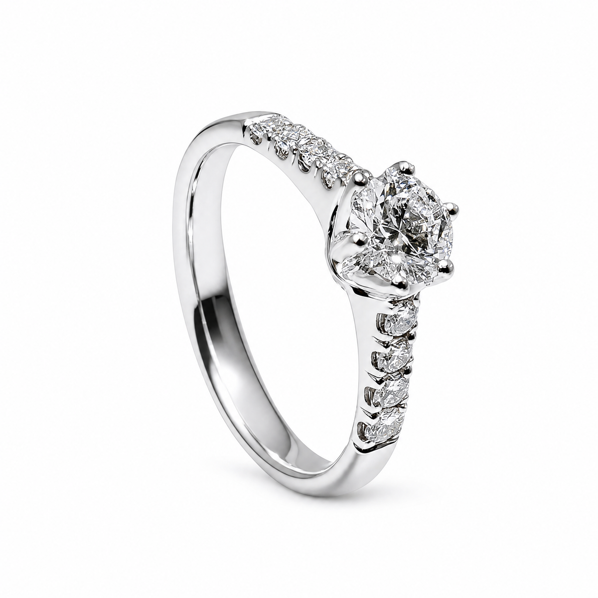 ROUND SOLITAIRE PAVÉ RING