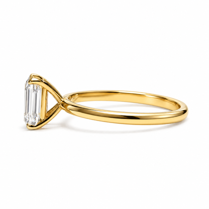EMERALD CUT SOLITAIRE