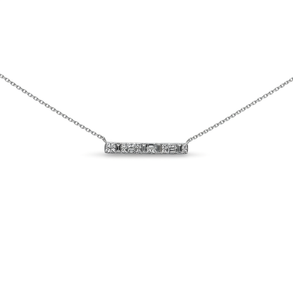 Collier avec barre de diamant 