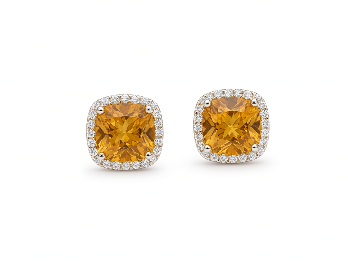 Citrine de 4,55 ct sertie dans un halo de diamants