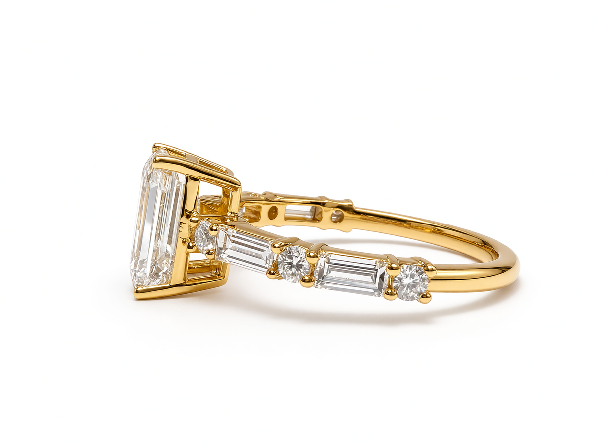 EMERALD CUT MIXED PAVE