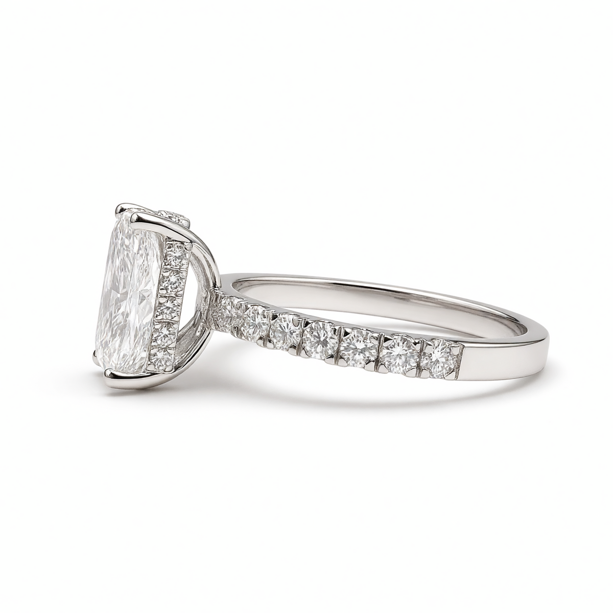 RADIANT CUT WITH SIDE DIAMONDS