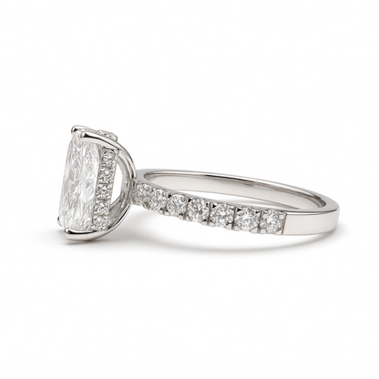 RADIANT CUT WITH SIDE DIAMONDS