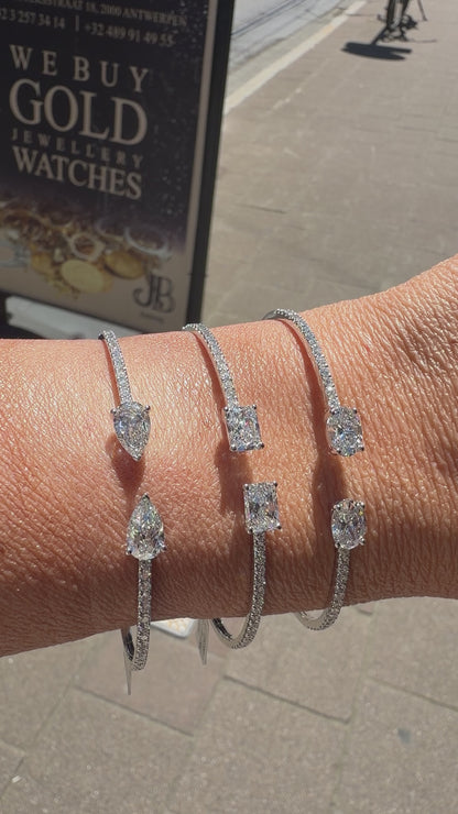 RADIANT BANGLE