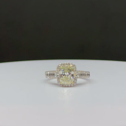 Natuurlijke lichte, chique gele, lange kussengeslepen diamanten ring 