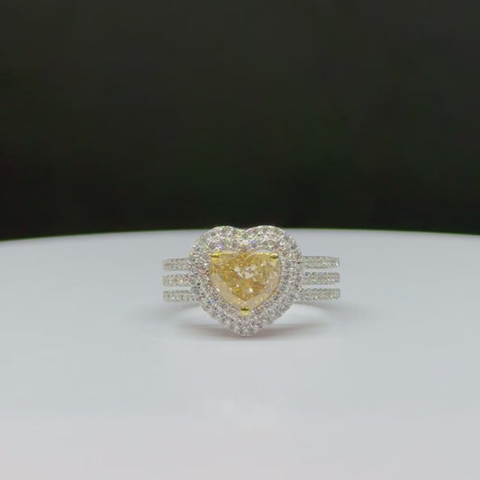 Natuurlijke bruingele hartvormige diamanten ring 